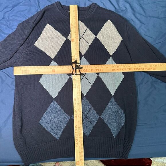 Dockers Blue and White Crewneck Sweater Argyle Pattern - Picture 6 of 6